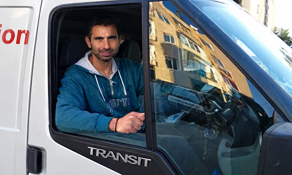 Andreas in the van